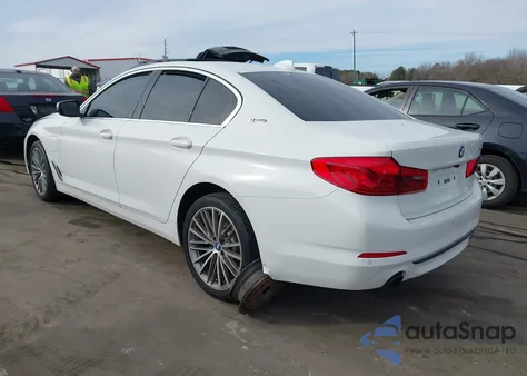 2019 BMW 530E Iperformance z USA, uszkodzony, nr VIN WBAJA9C51KB254933